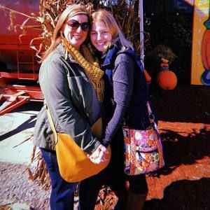 Meet your Posher, Mia